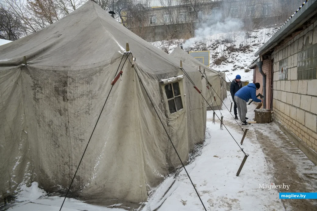 19.01.2022. Бобруйск. Крещенское окунание в проруби на Березине у гребной базы