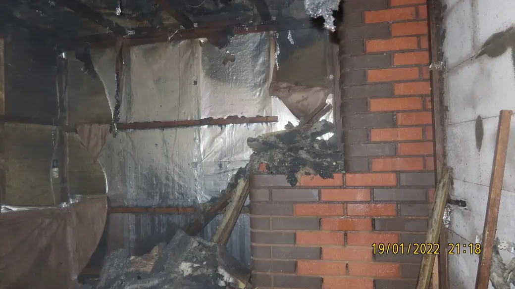 Горела баня по ул. Калиновой: от печи грелись рабочие