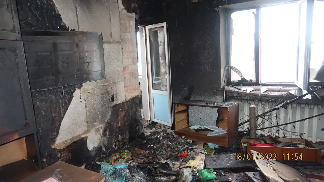 Пожар в многоэтажке: ребенок играл с пистолетом-зажигалкой