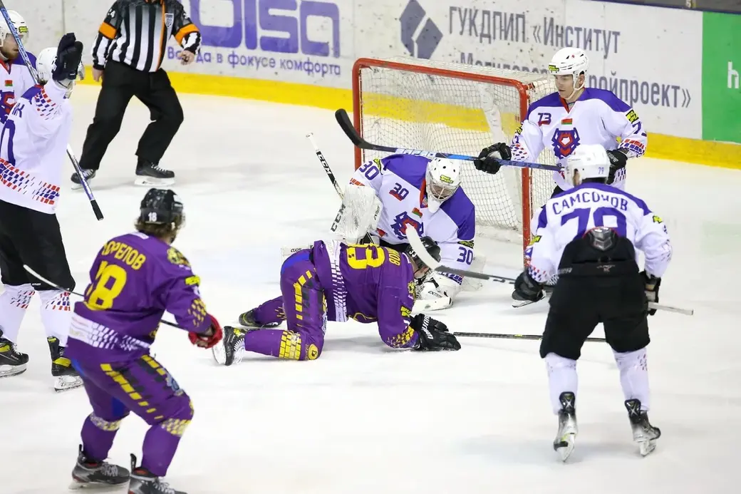 Могилевские хоккеисты в овертайме уступили брестчанам. 27.01.2022. Могилев