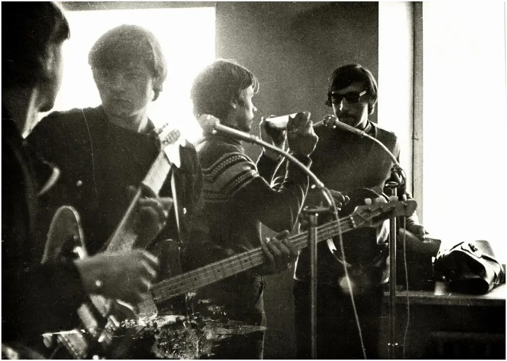 Могилев, 1970-е. «Катки» начинают и....