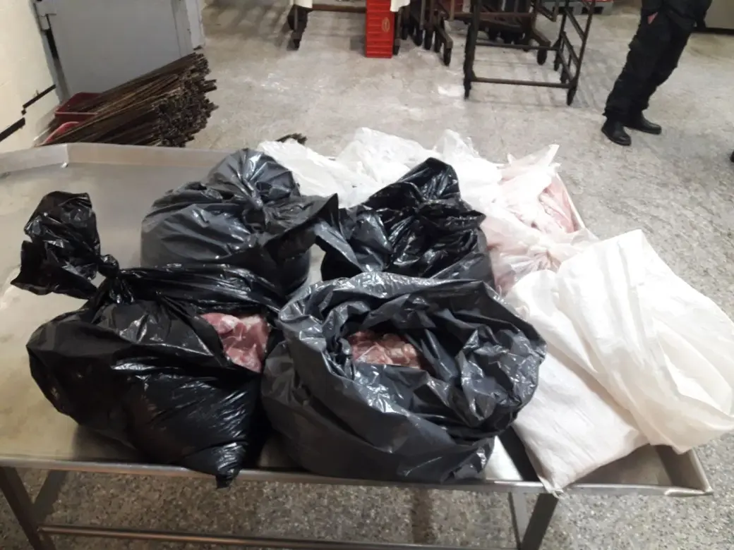 Мясную продукцию стоимостью более 1800 рублей попытались похитить трое могилевчан. 31.01.2022