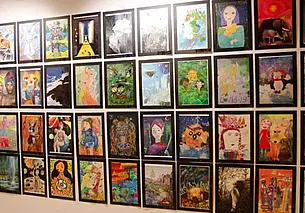 Картины детей из Могилева украшают парижский Лувр