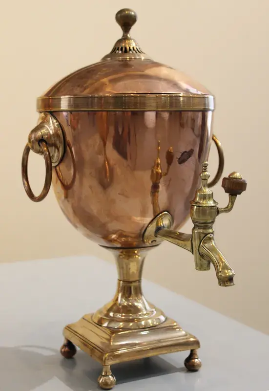 2.02.2022 год. Могилевский областной краеведческий музей. "Английский" представитель коллекции.