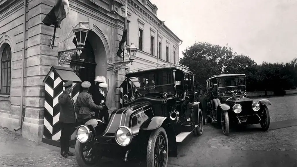 Дом губернатора в Могилеве. 1912 год. Одним из первых подключен к электричеству