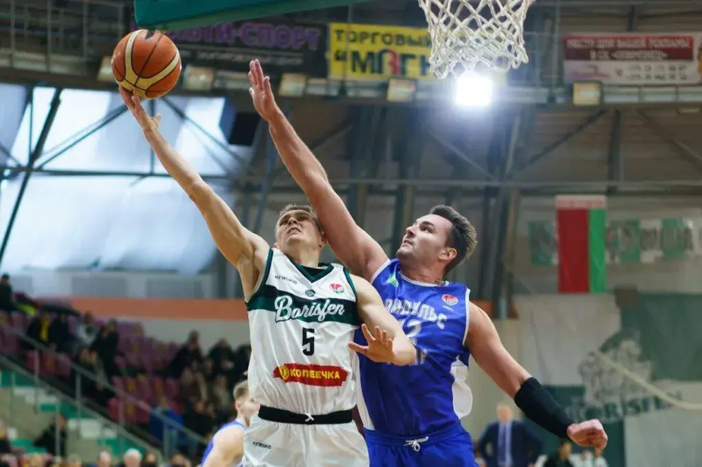 Борисфен - БГУИР. 05.02.2022. Счет 73 - 61. Фото: Александр Гребенев