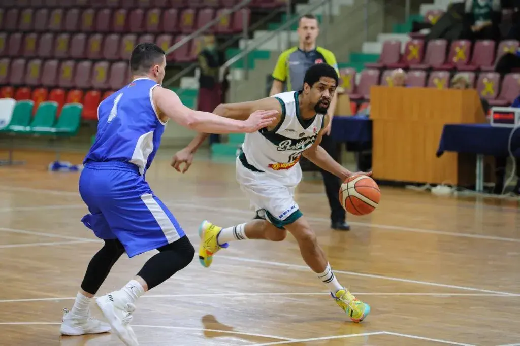 Борисфен - БГУИР. 05.02.2022. Счет 73 - 61. Фото: Александр Гребенев