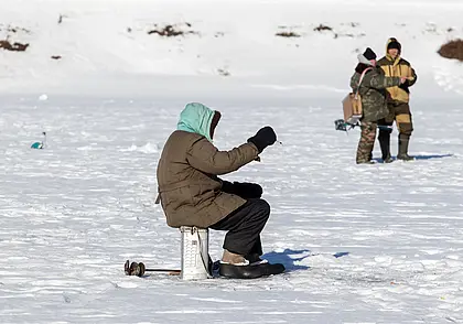 В Могилеве водитель мусоровоза спас тонущего рыбака