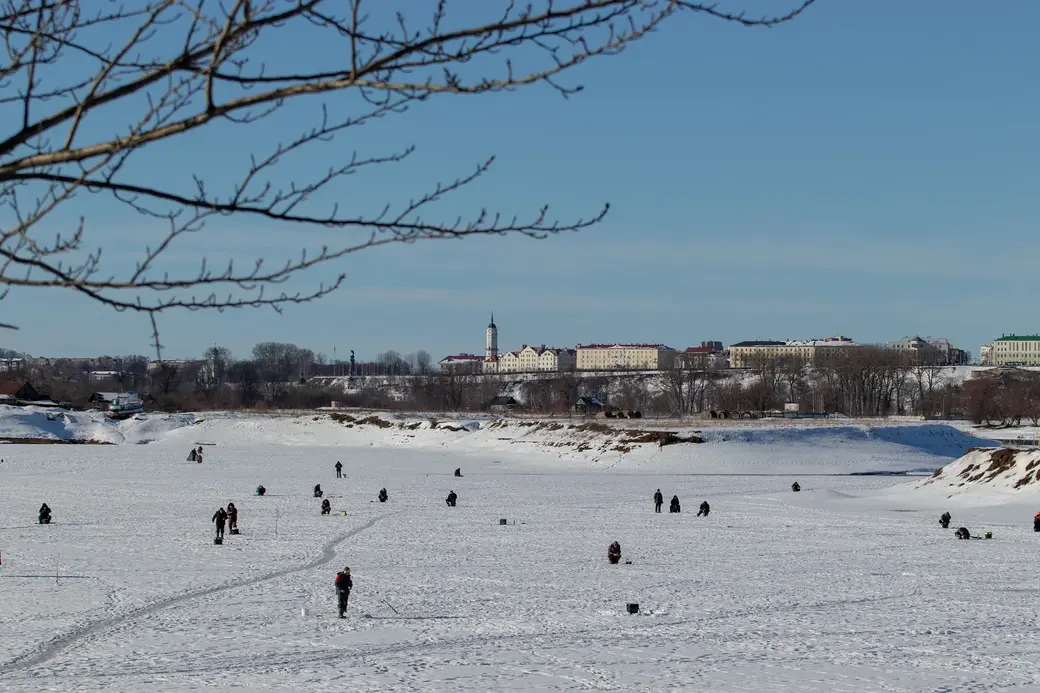 12.02.2022 г. Могилев, Фатинский залив. Мороз и солнце, день чудесный!