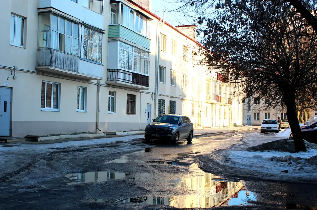 15 февраля 2022 года. Могилев. «А за окном почти весна, и, Боже мой, как неожиданно она изменяет мое будущее, мое будущее и мою жизнь...» Святослав Вакарчук