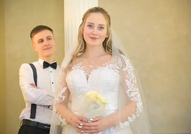 «Он пел мне серенады»: свадебная пара недели из Бобруйска