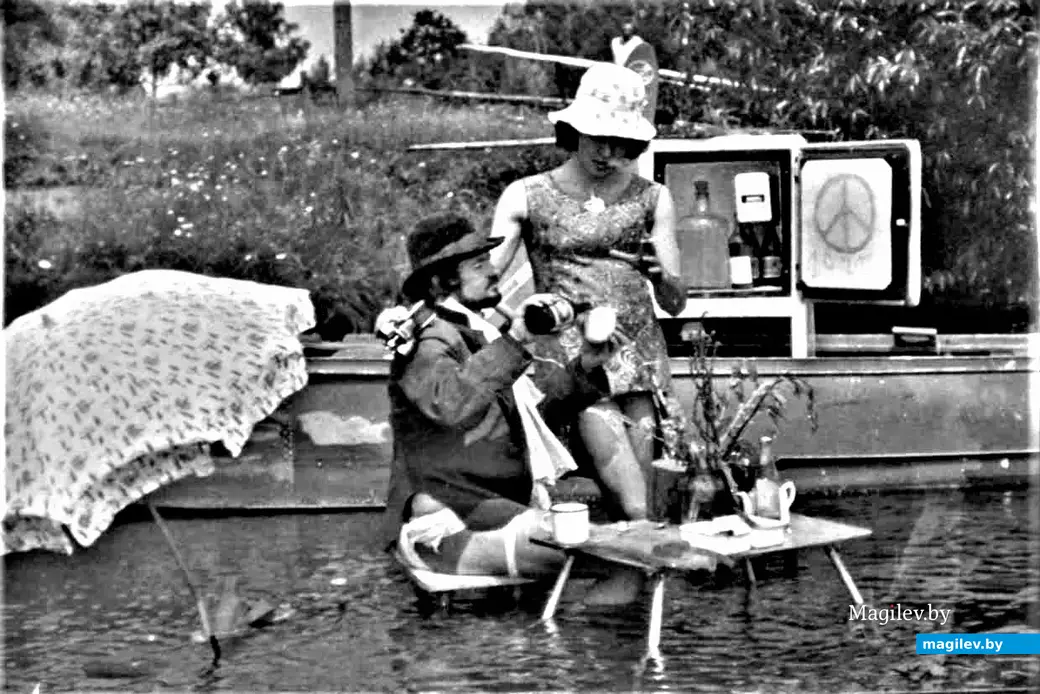 С мини-баром решили не рисковать. Могилев, Днепр, 1978 г.