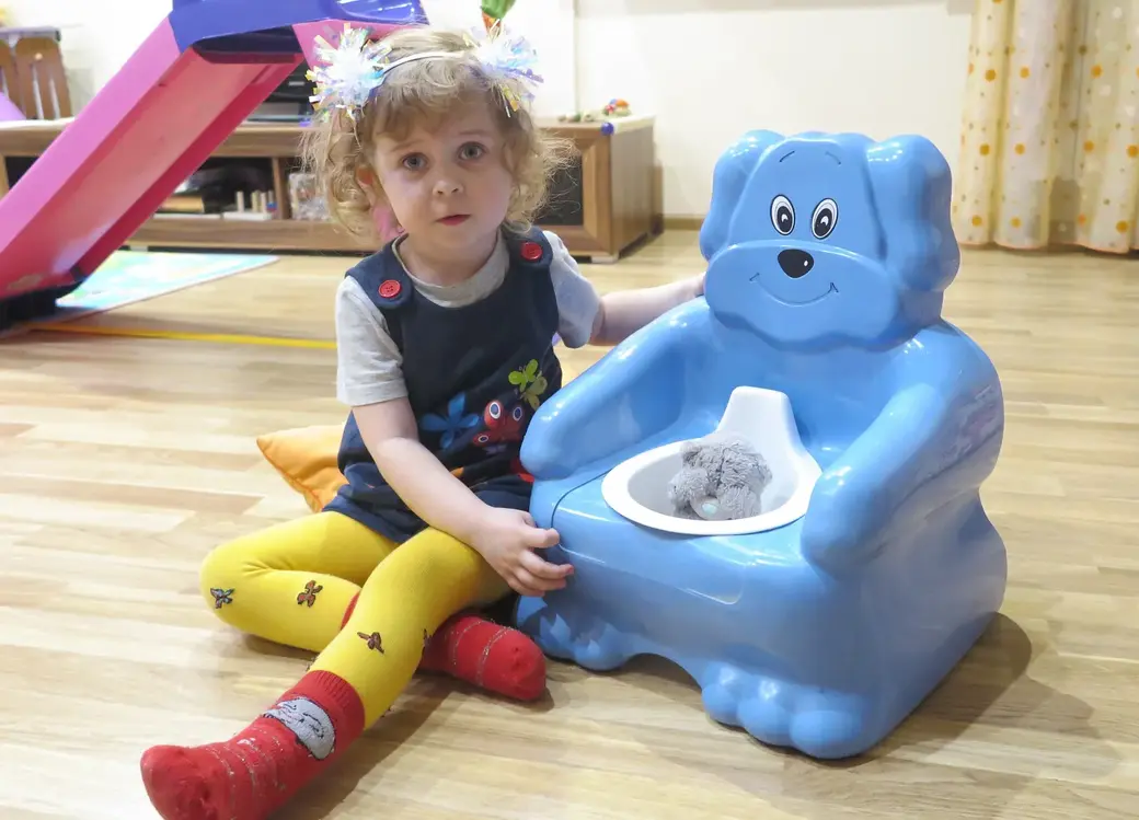 "Горшок, я с тобой дружу!" Соня в феврале 2022 г.