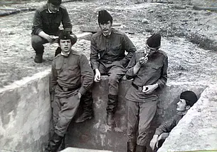 «На сборах закрепляли знания практикой». Свои армейские будни вспоминают могилевчане