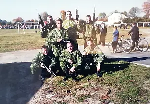 Армия – это коллектив мужчин, которые дружно ждут неизбежного «дембеля»