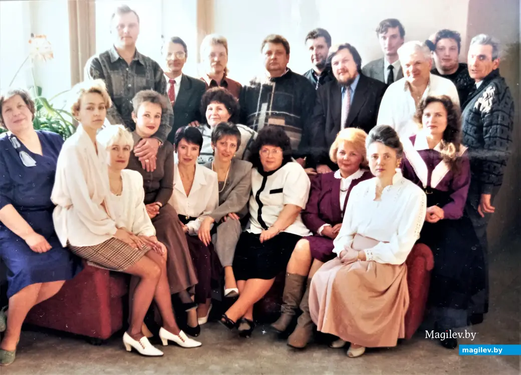 Коллектив редакции газеты «Могилевские ведомости» (Николай Рудковский справа в белой рубашке), 1990-е годы