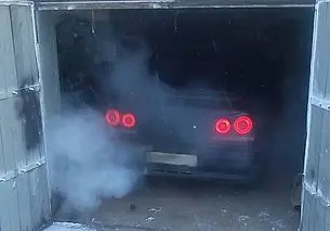 В гараже на улице Симонова в Могилеве едва не задохнулся пенсионер