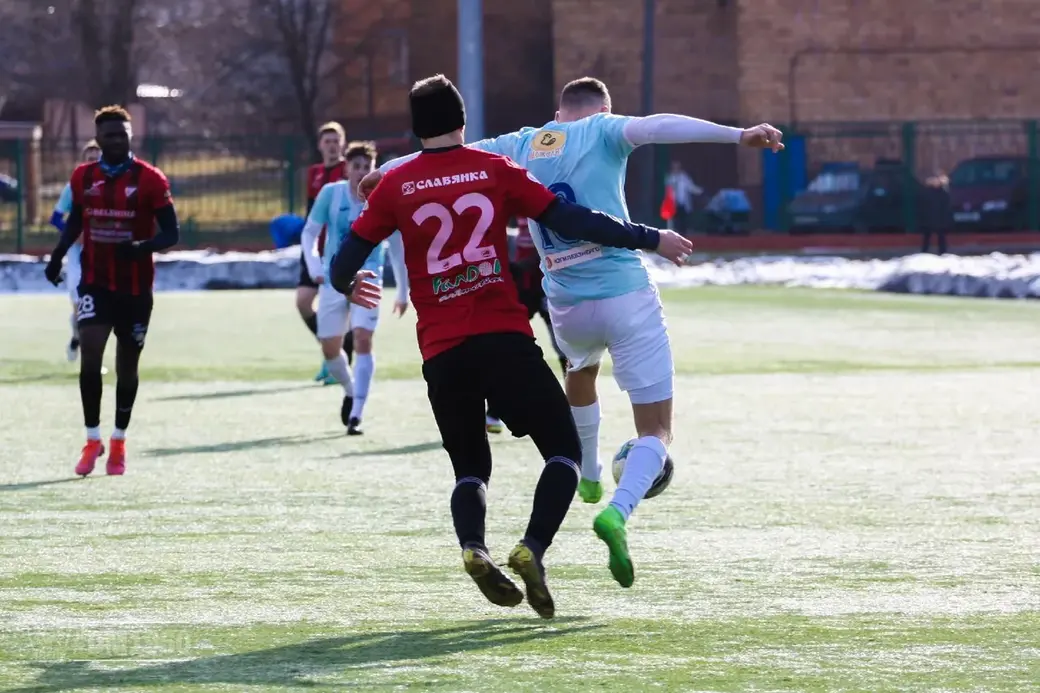 Футбольный клуб «Днепр» одолел в товарищеском матче бобруйскую «Белшину» - 2:1