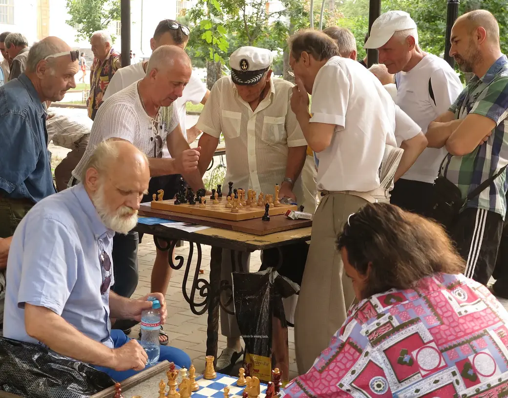 В Одессе 2017 года поражало то, что в городских двориках, как во времена Союза, можно было увидеть шахматные баталии