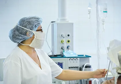 Как будут работать поликлиники и больницы во время длинных выходных