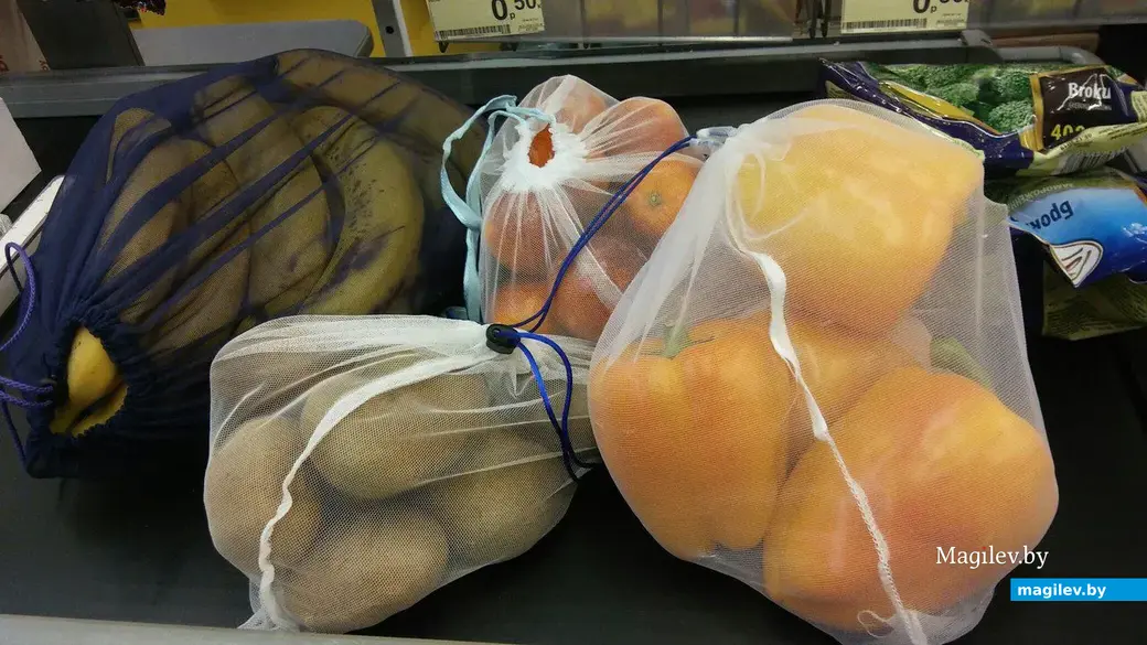 Фруктовки для овощей и фруктов можно купить или сшить самостоятельно. Фото из архива «ВБ»/