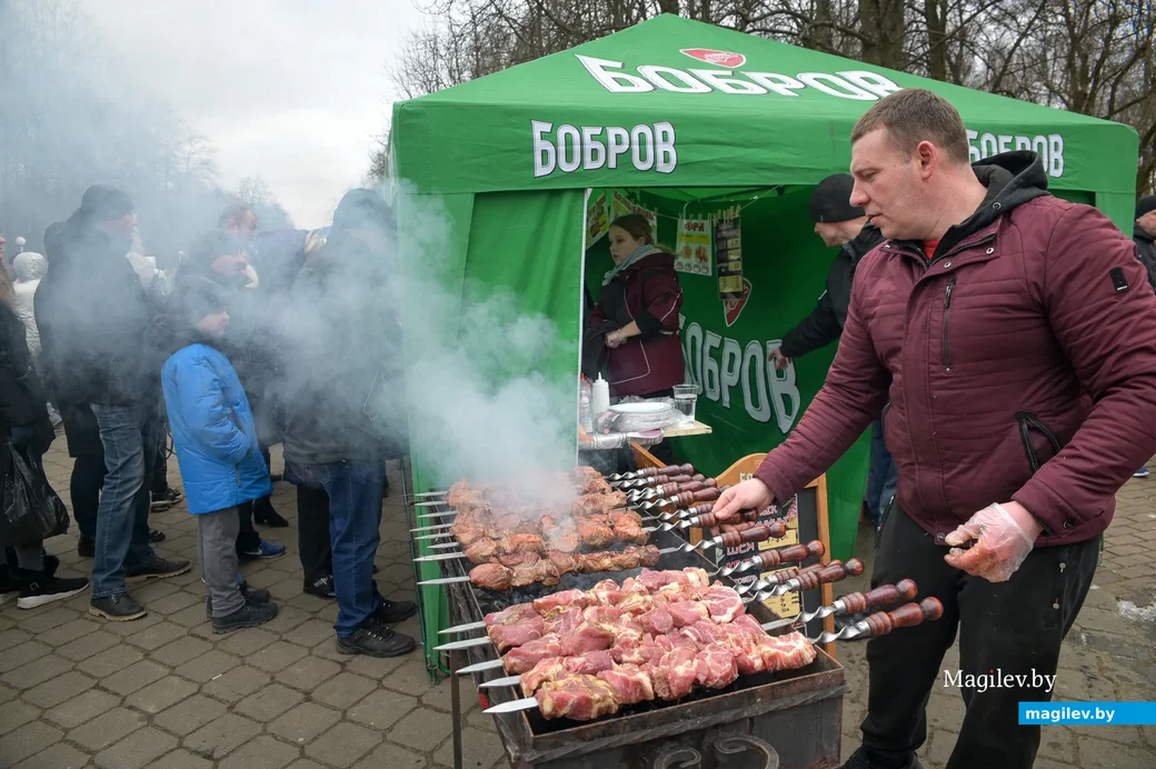06.03.2022. Бобруйск. Театрализованный праздник «Масленица» в городском парке культуры и отдыха