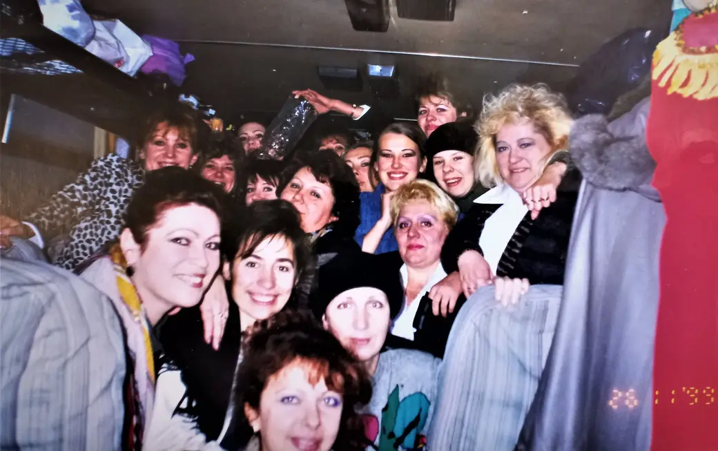 Духовой оркестр «Лира» Могилевского универмага «Центральный» во время гастрольной поездки, 1999 год