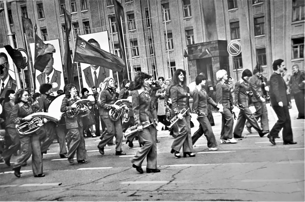 «Лира» у Дома Советов. Начало 1980-х