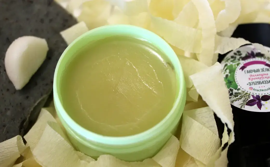 Универсальная хвойная мазь. Без консервантов, стабилизаторов и красителей.