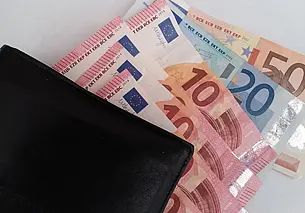 Забывчивостью посетителя бара воспользовался воришка