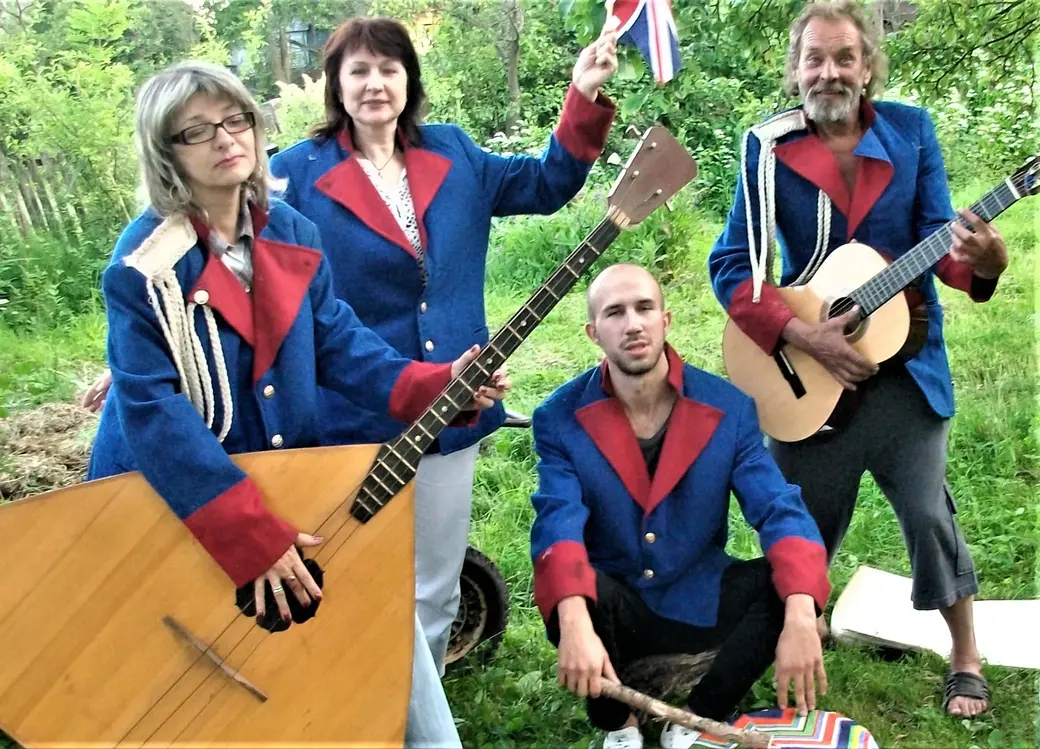 Перфоманс по случаю 70-летия Пола Маккартни. Могилев, 2012 год