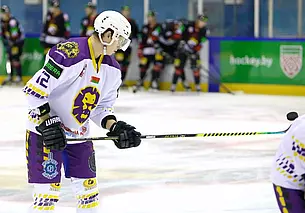 Могилевские хоккеисты с разгромным счетом уступили «Гомелю» на Кубке Салея