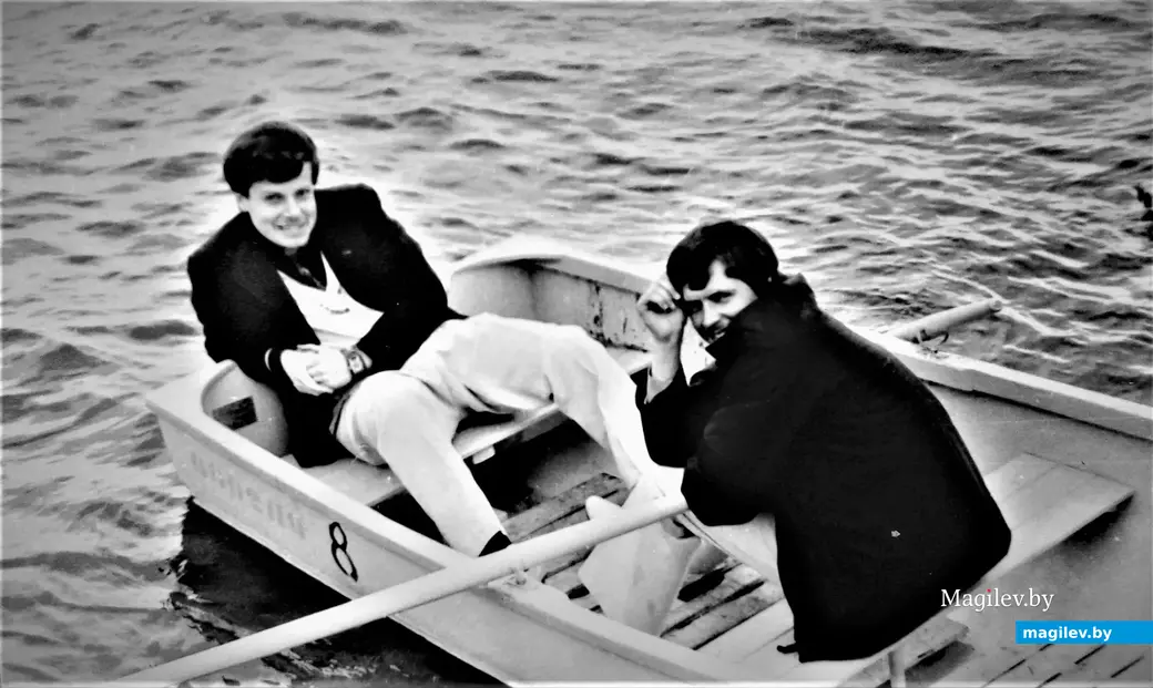 Участники «Лиры» на записи телепередачи на Минском море, 1974 год.