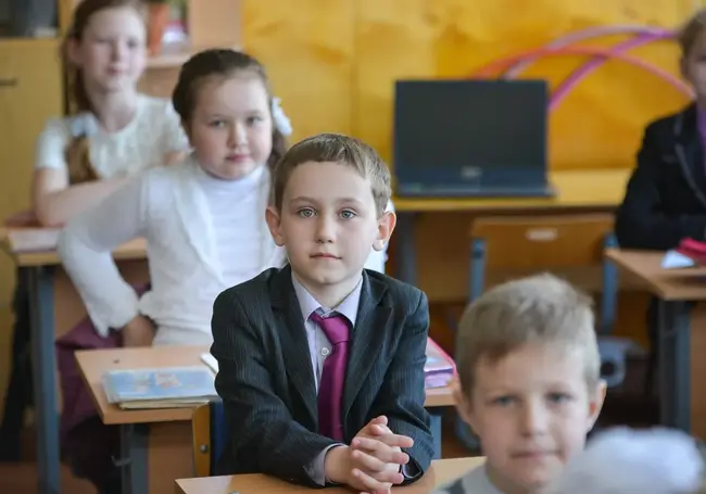 Как помочь первокласснику адаптироваться к школе? Отвечает психолог