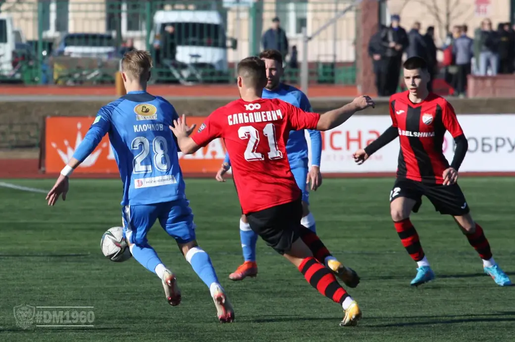 Первый матч Высшей лиги могилевский «Днепр» провел в Бобруйске. 20.03.2022
