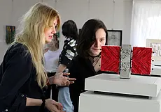Гобеленовское ткачество, вышивка, войлок. В Могилеве проходит выставка художественного текстиля