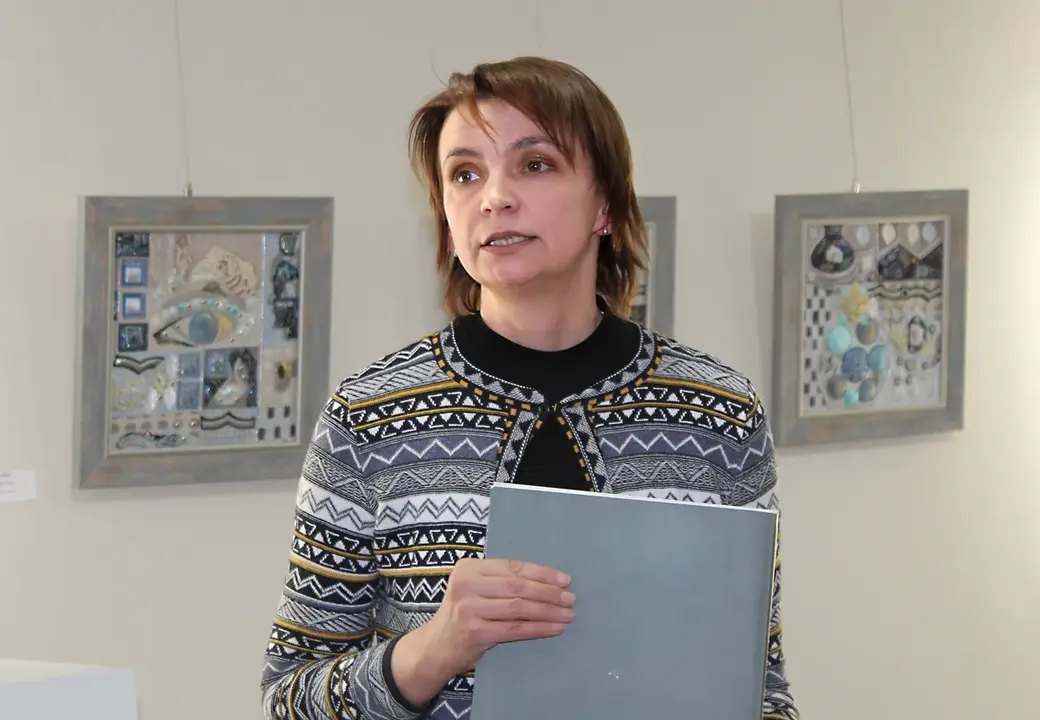 23.03.2022 год. Могилев. Музей Бялыницкого-Бирули. Выставка мини-текстиля «Внутри и снаружи». Куратор проекта Ольга Редникина.