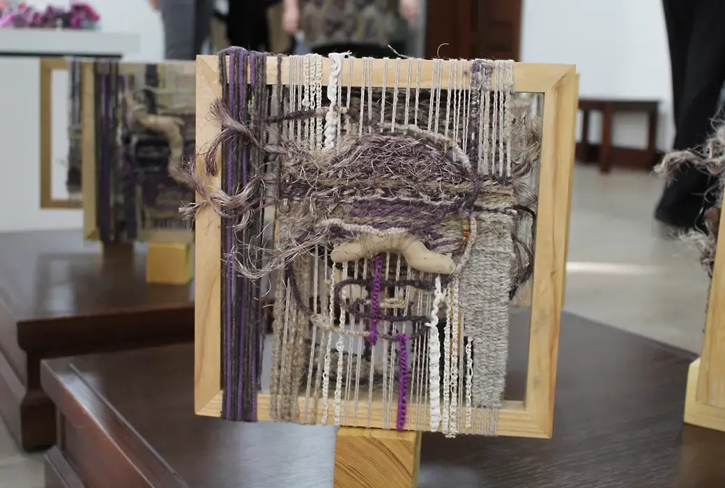 23.03.2022 год. Могилев. Музей Бялыницкого-Бирули. Выставка мини-текстиля «Внутри и снаружи».