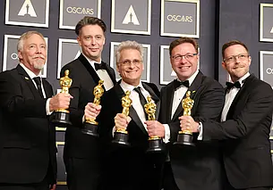 Фильм «CODA: ребенок глухих родителей» получил  кинопремию «Оскар-2022»