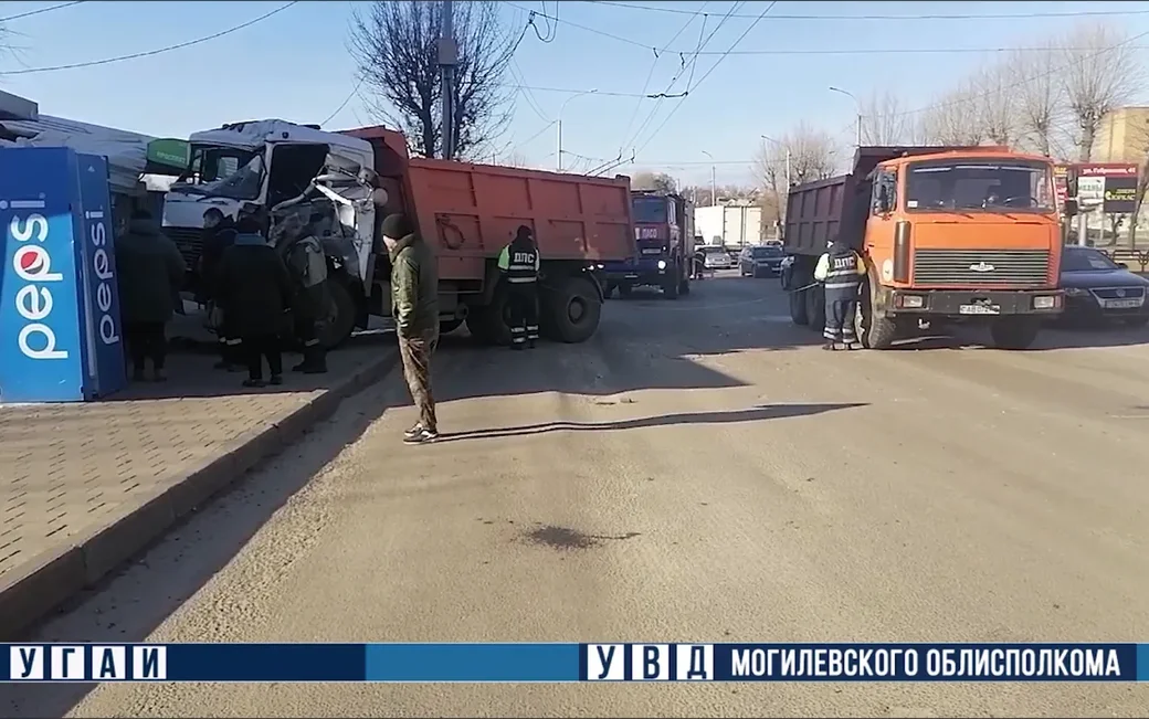 04.04.22г. ДТП произошло возле остановочного пункта «Проспект Димитрова» в Могилеве. Источник: