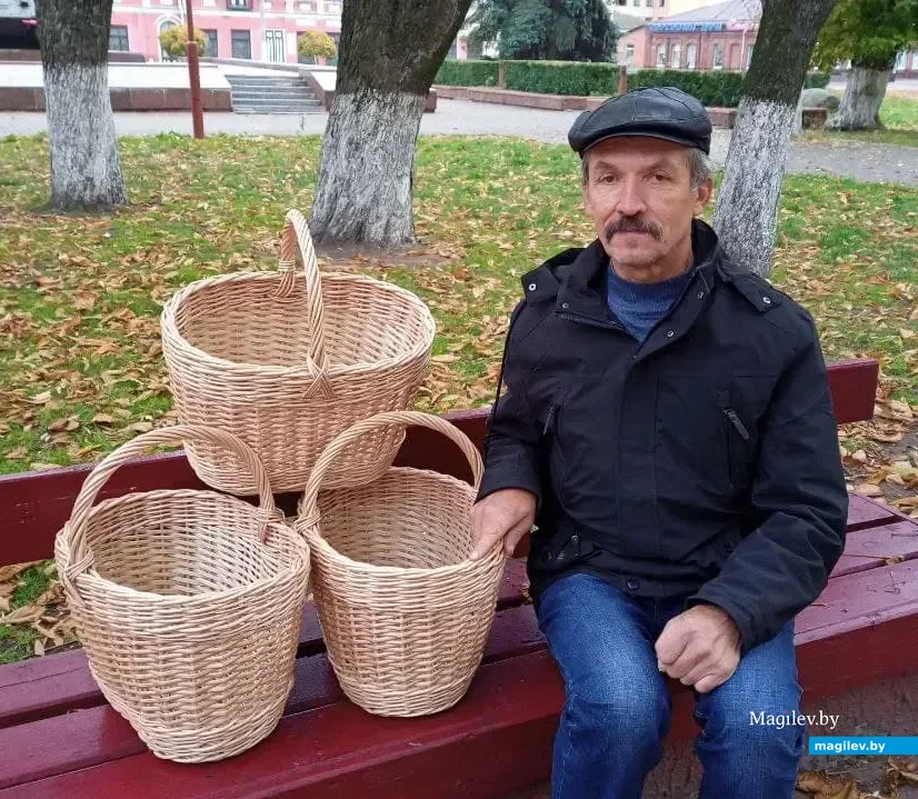Викор Гербач, мастер лозоплетения, фото из архива редакции.
