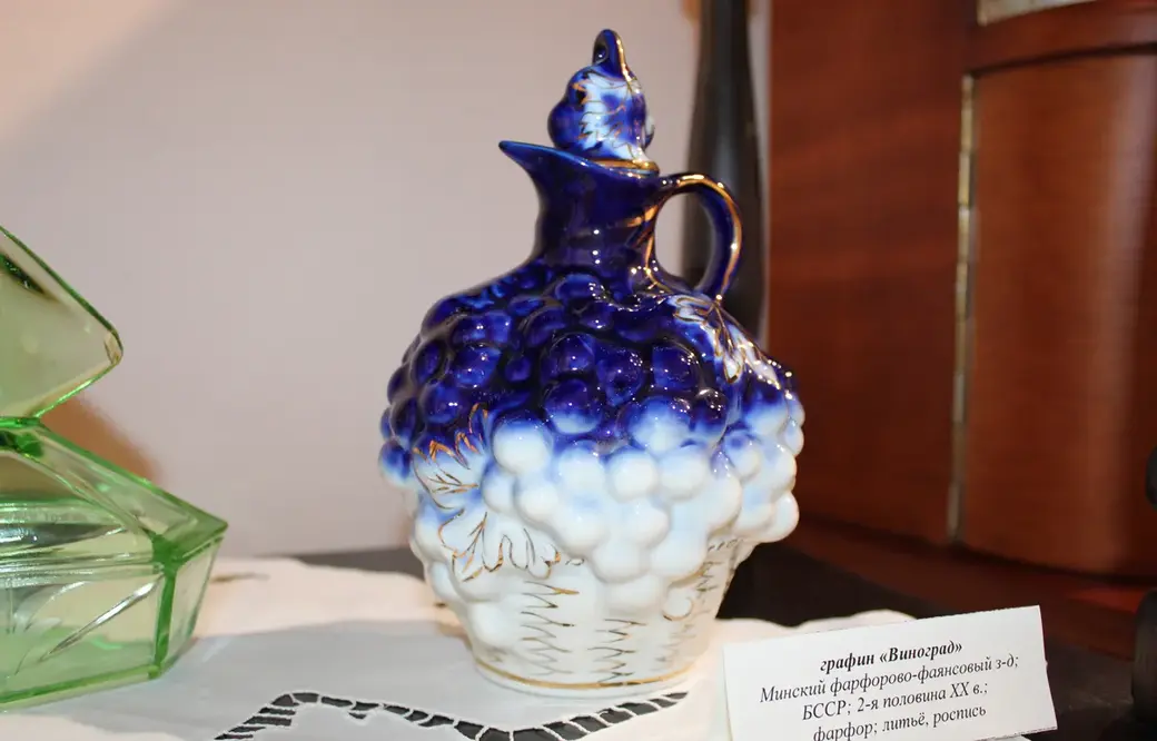 5.04.2022 год. Могилев. Этнографический музей. Выставка «История посуды: эпоха и стиль».