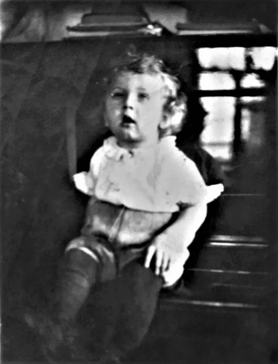 Маленький Володя Браиловский. Кемерово, 1949 год.