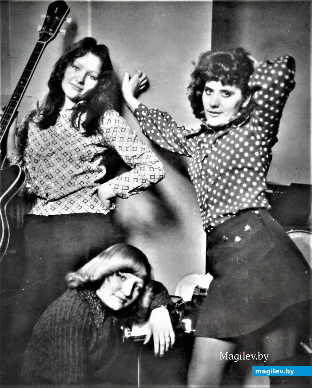 Красивой быть легко. А вот выглядеть красивой–сложнее. Могилев, машиностроительный институт, 1970-е.