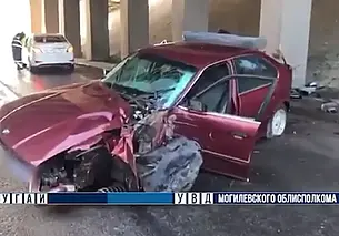 В Могилеве 20-летний нетрезвый водитель въехал в опору моста