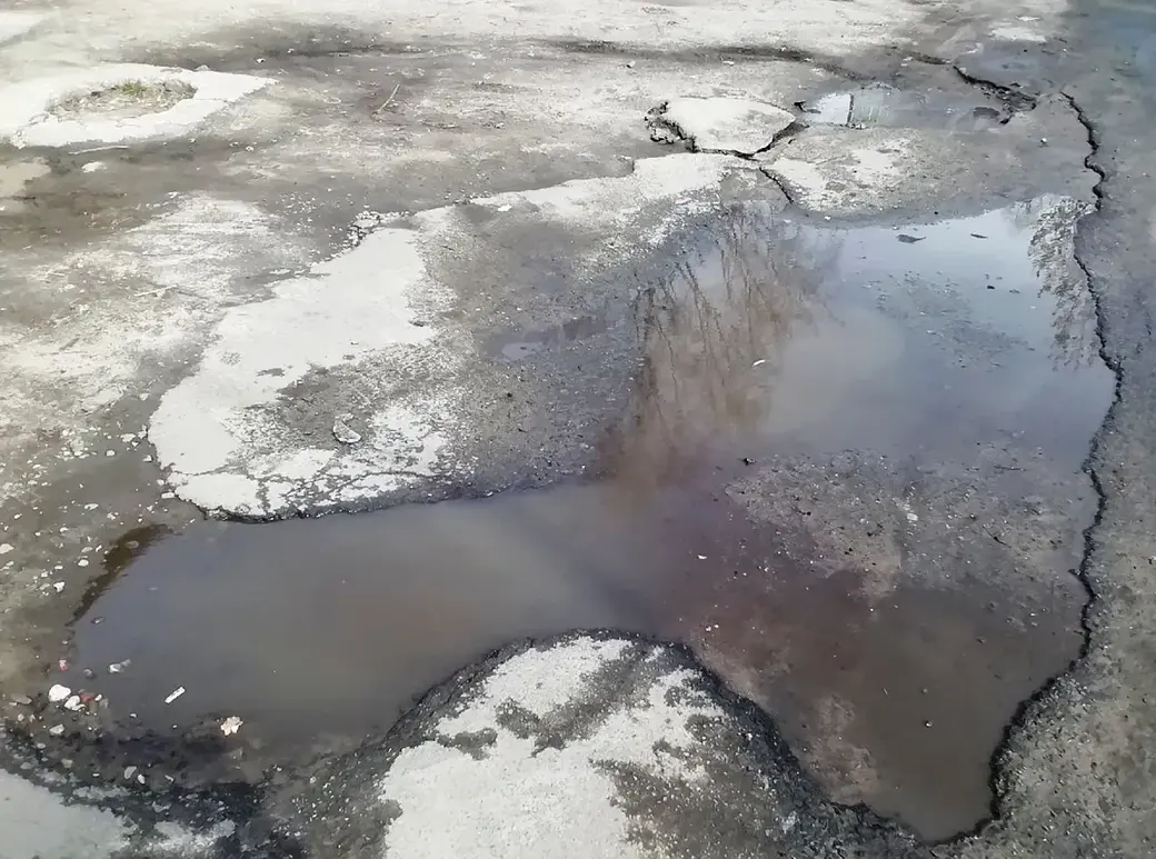 Состояние могилевских дорог. Бульвар Непокоренных. Фото сделано 11.04.2022