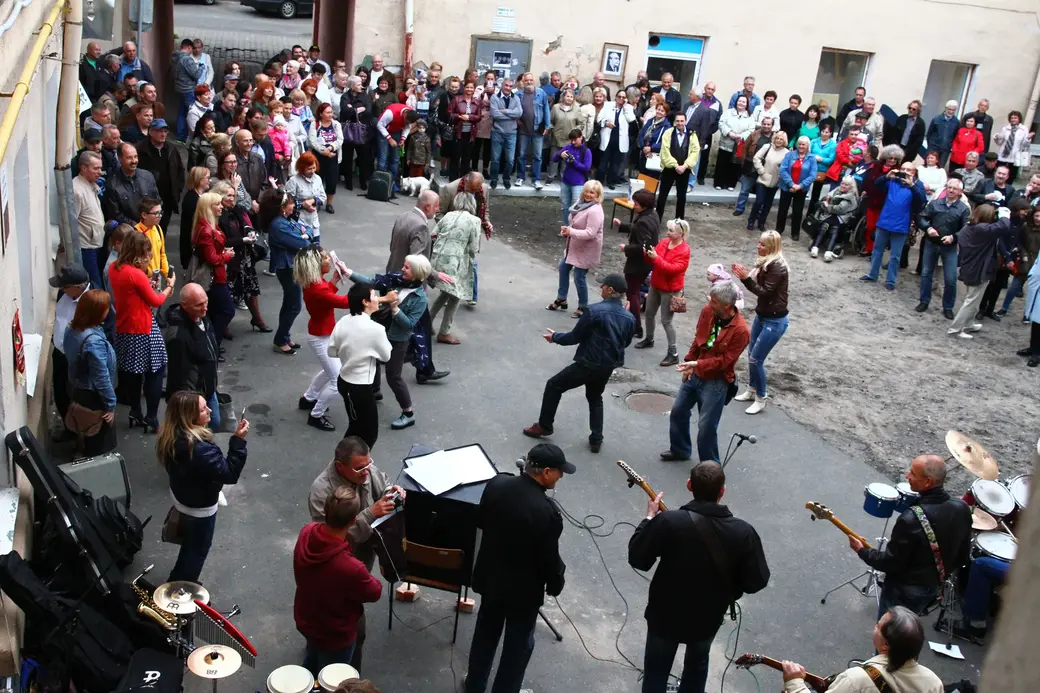 Могилев, двор Алика Кузькина, 2018 год.