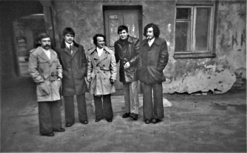 Там, на неведомых дорожках, в глухих и старых подворотнях... Могилев, один из дворов по улице Ленинской, 1970-е годы.