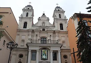 Вялікдзень на беларускім ТВ: набажэнствы ў жывым эфіры