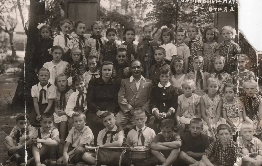Пионерский лагерь в парке, 1960 год.